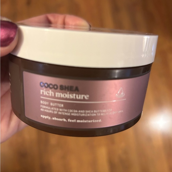 Bath and Body Works Rich Moisture Body Butterfly - Picture 3 of 3